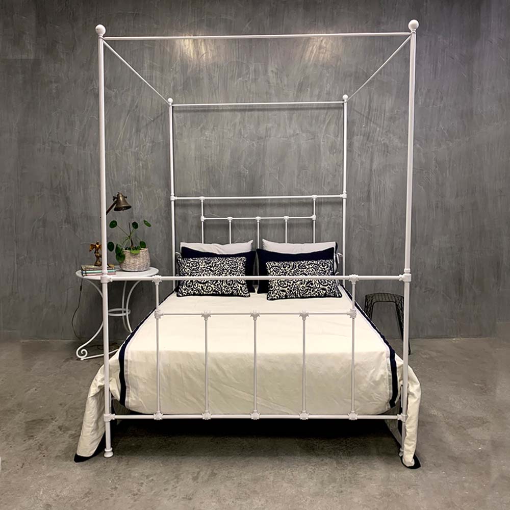 cama versailles branca com dossel